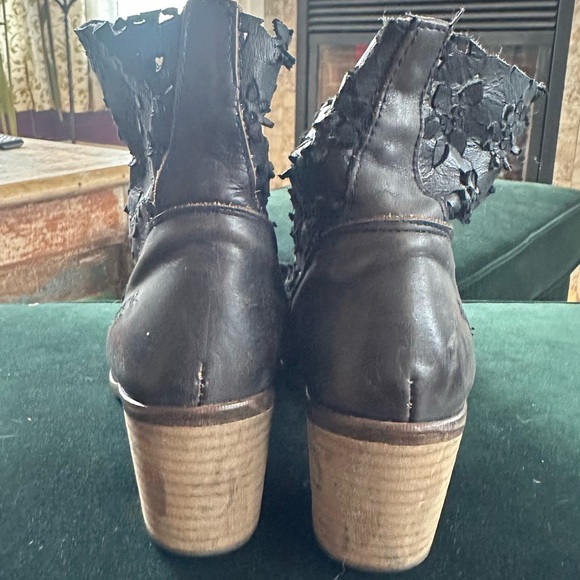 Black Leather Ankle Booties with floral leather lace and distressed fini… - Picture 4 of 6